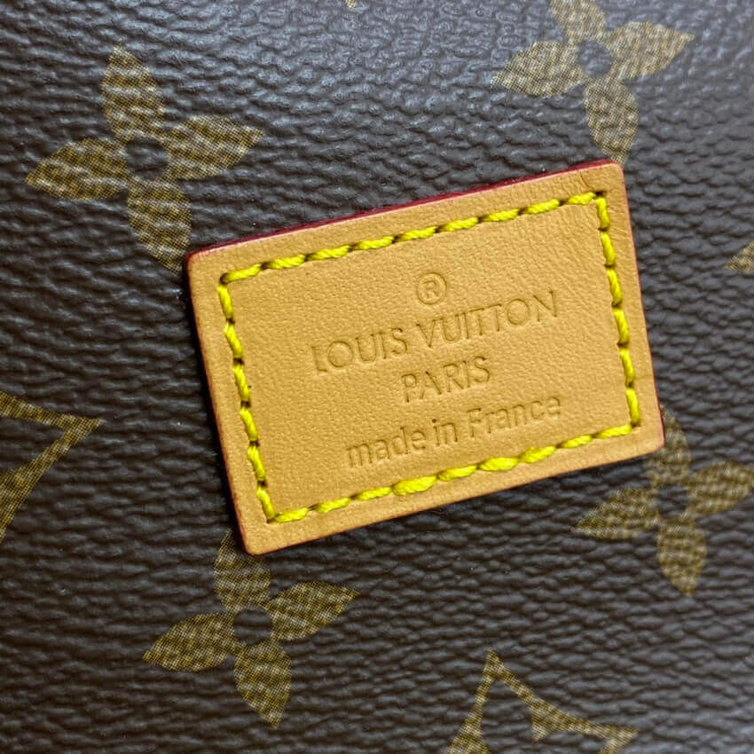 Louis Vuitton Monogram Canvas Saumur MM M42256