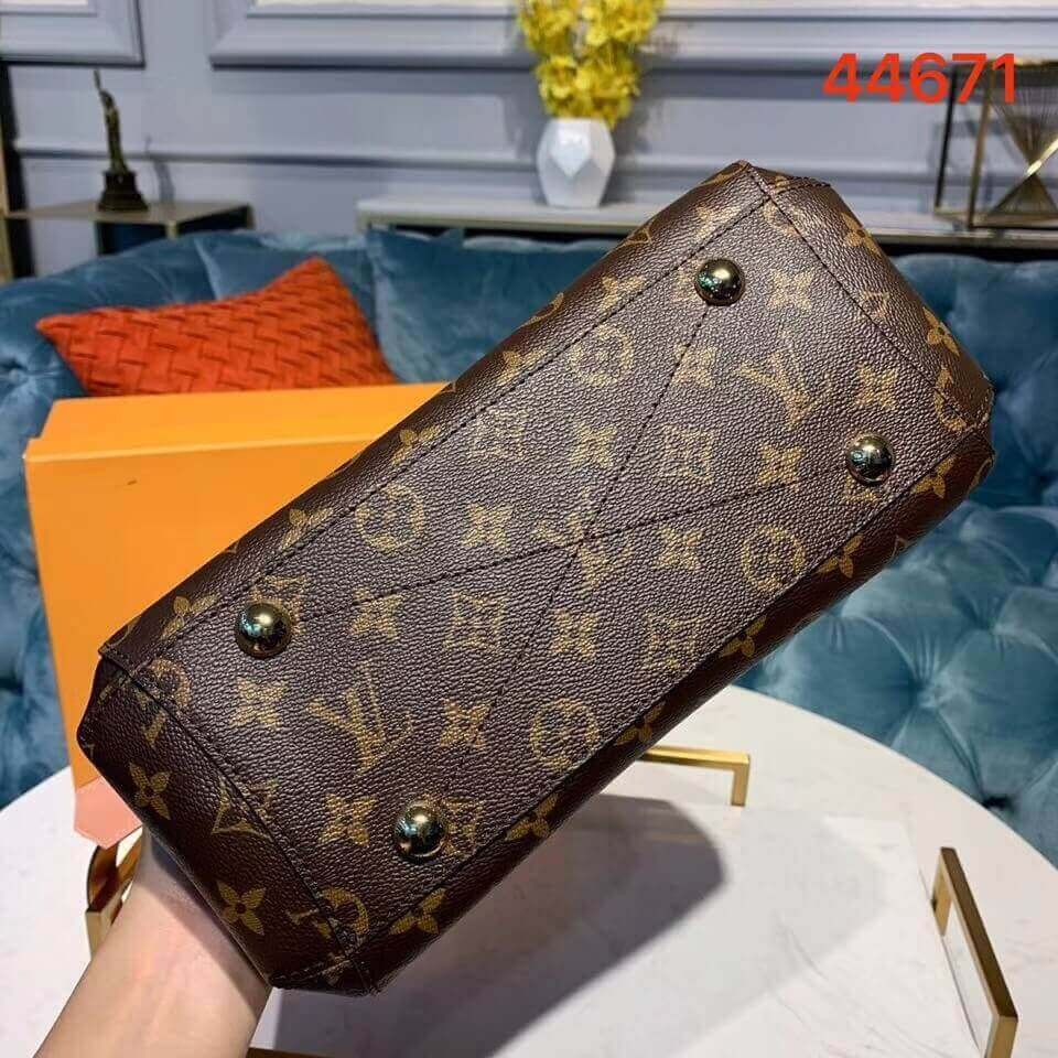 Louis Vuitton Monogram Canvas Montaigne BB M44671