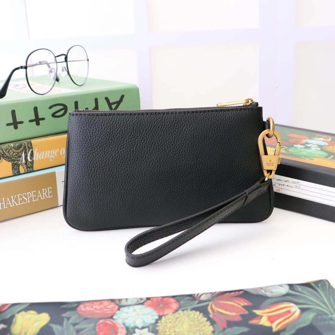 Gucci Logo Print Clutch Bag 526886