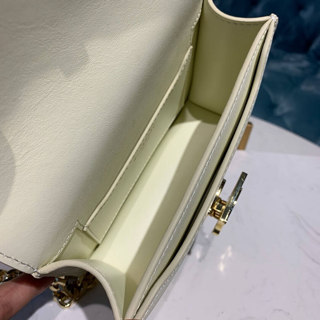 Burberry Belted Leather TB Bag 80122011