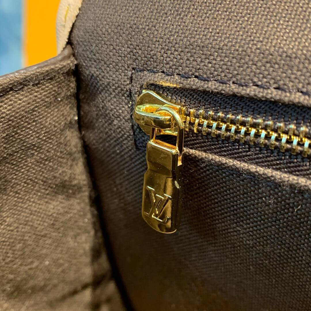 Louis Vuitton Monogram Canvas Menilmontant PM M40474