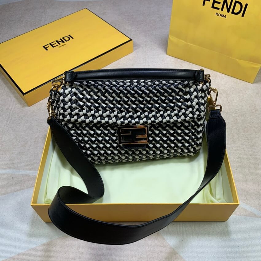 Fendi Baguette in Black Leather and White Fabric 2032