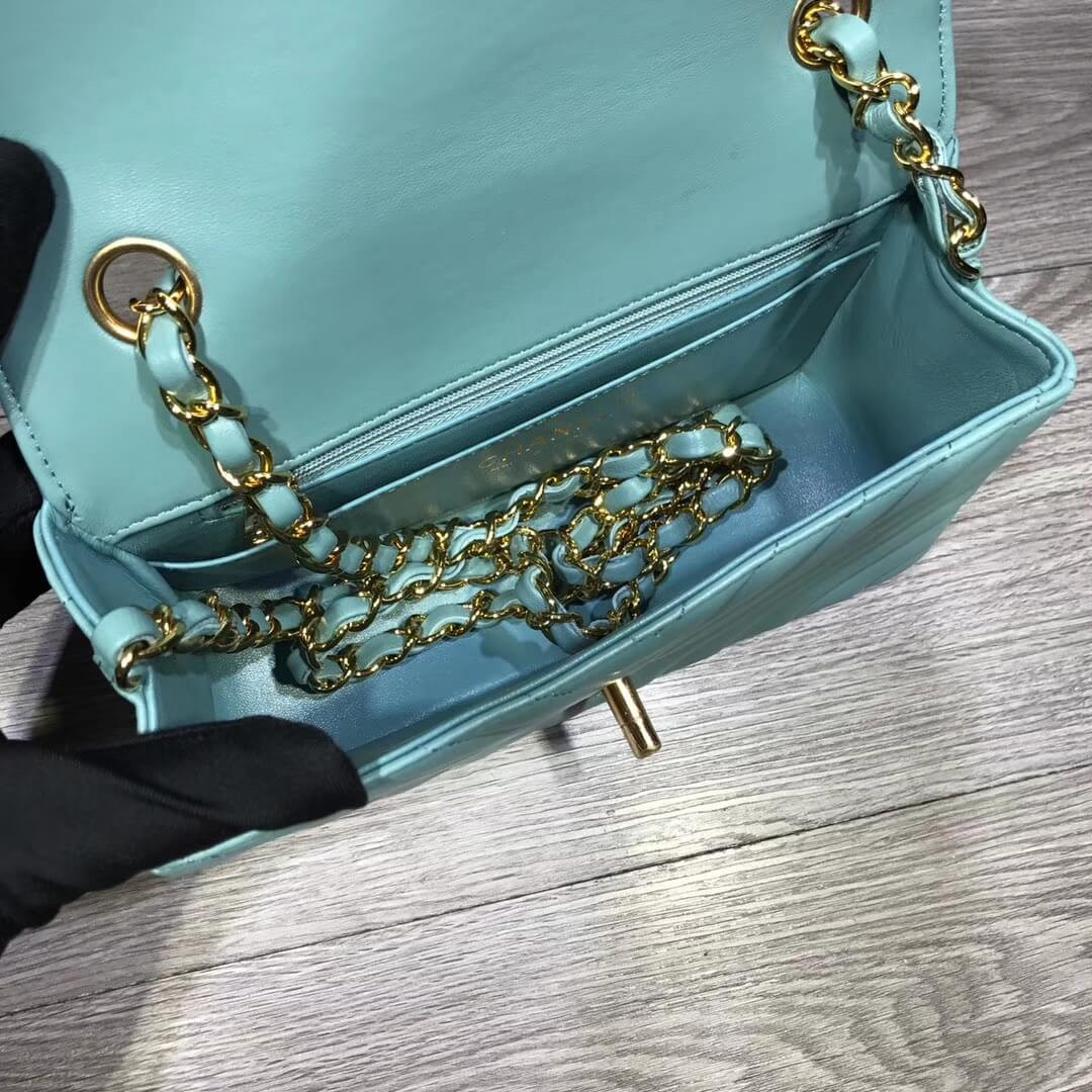 Chanel Chevron Lambskin 20cm Classic Flap Bag 1116