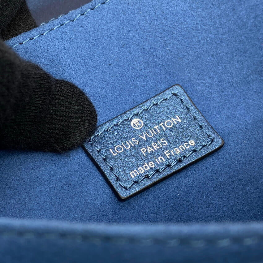 Louis Vuitton Pochette Metis M59211 Navy Nacre