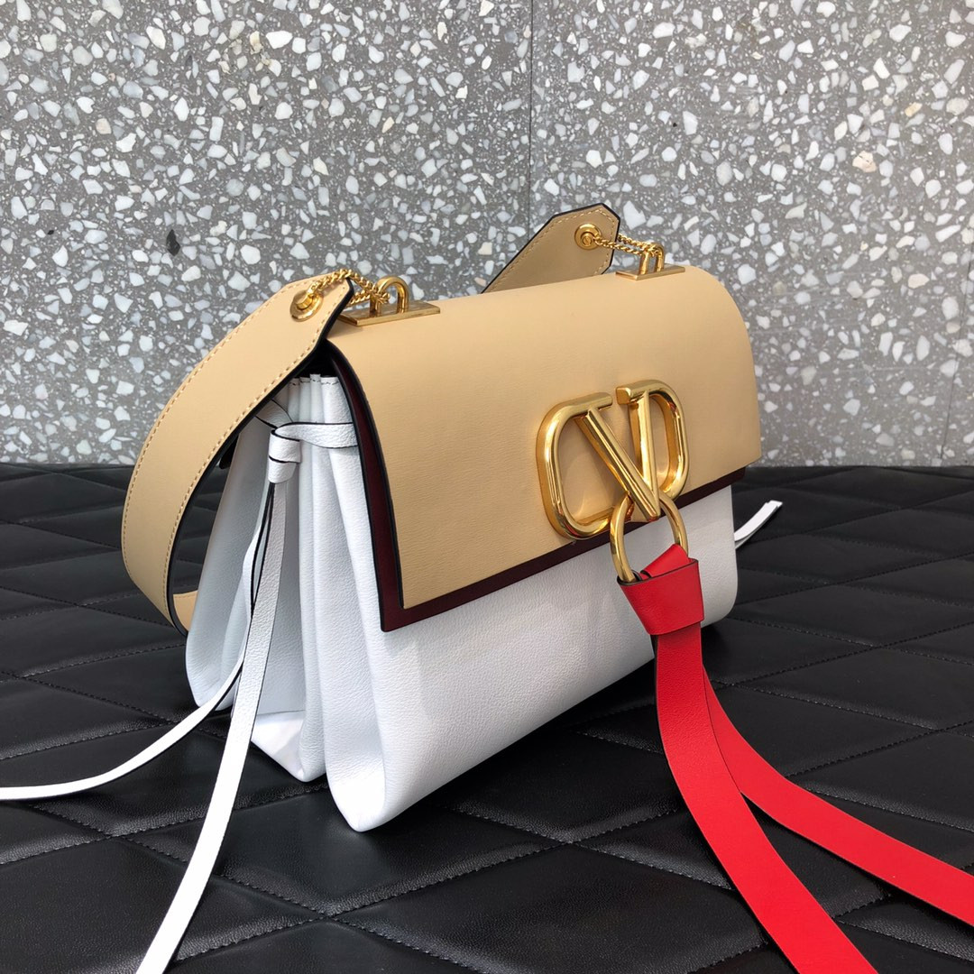 Valentino Garavani Small Vring Smooth Calfskin And Buffalo Leather Shoulder Bag 0003