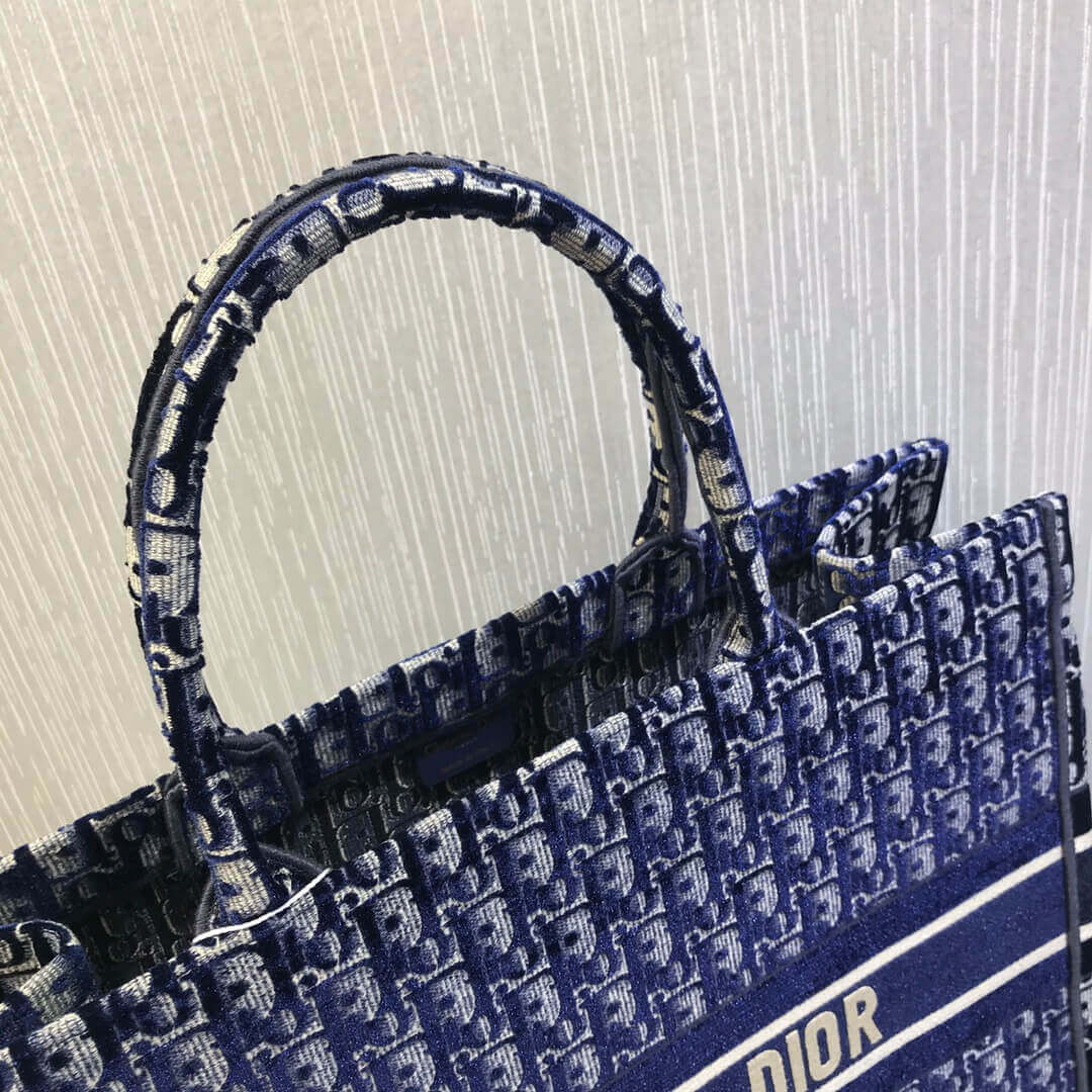 Dior Oblique Embroidered Velvet Book Tote M1286Z