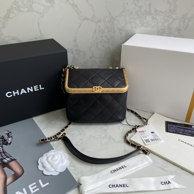 Chanel Lambskin Kiss-Lock Clasp Bag AS1886