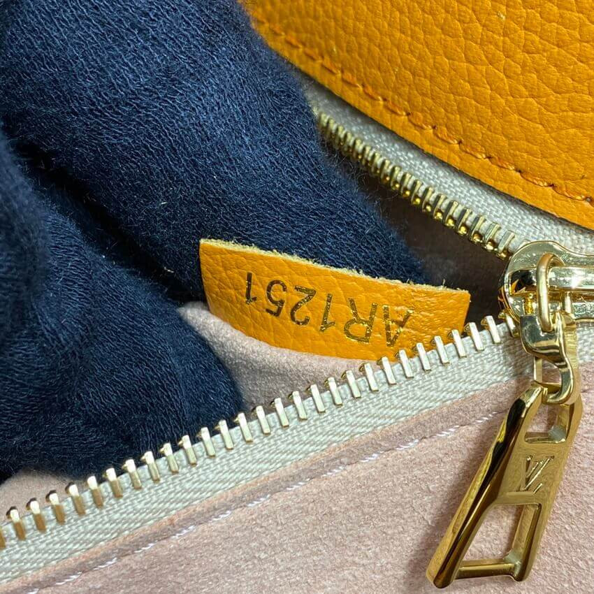 Louis Vuitton On My Side PM M57730 Orange