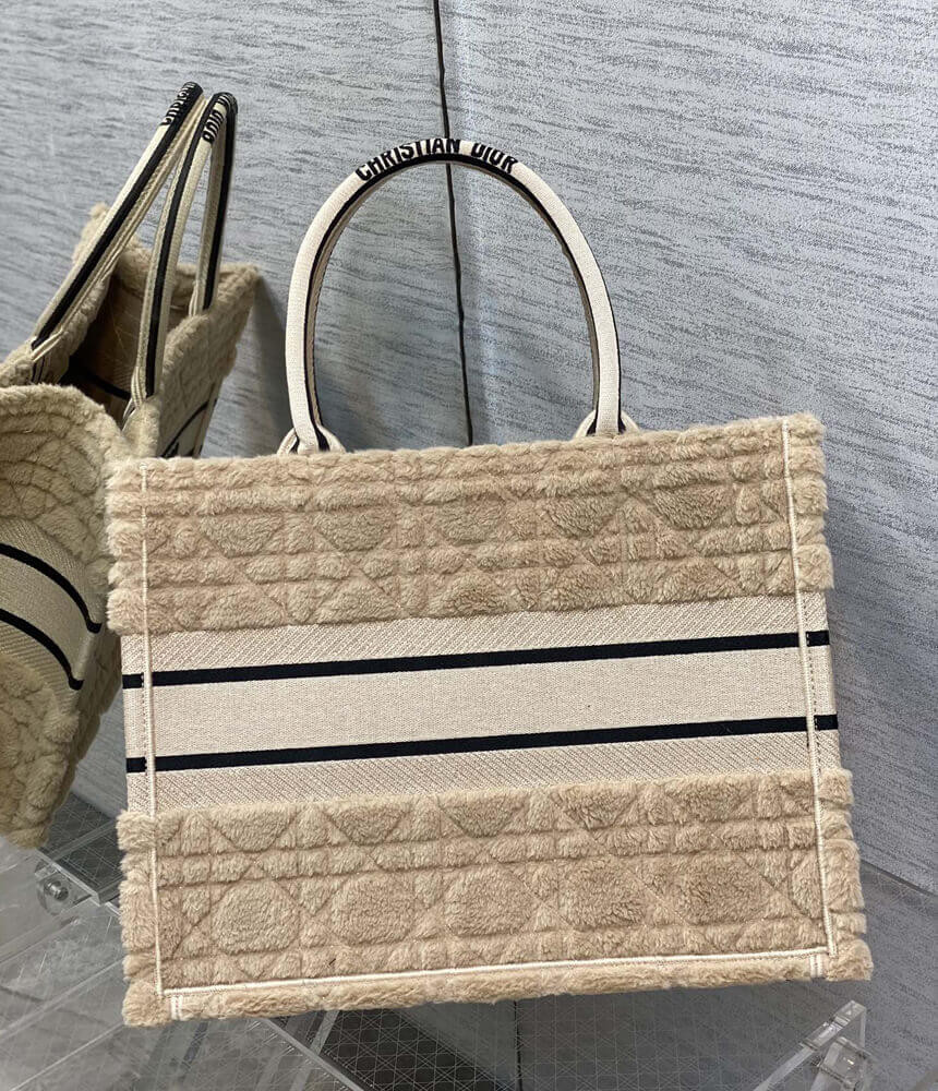 Christian Dior Medium Book Tote Beige Cannage Shearling M1296