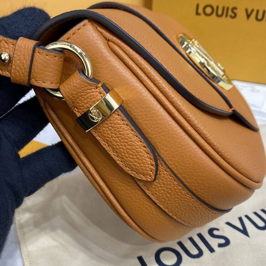 Louis Vuitton LV Pont 9 Soft MM M58968 Sienne Doree
