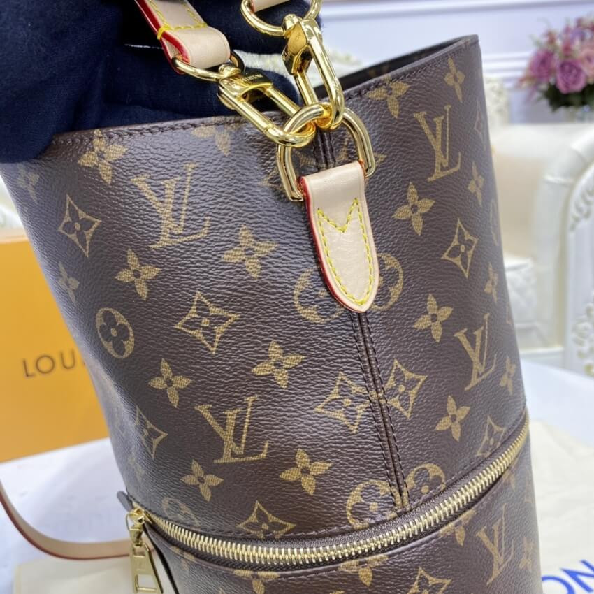 Louis Vuitton Monogram Canvas Melie M41544