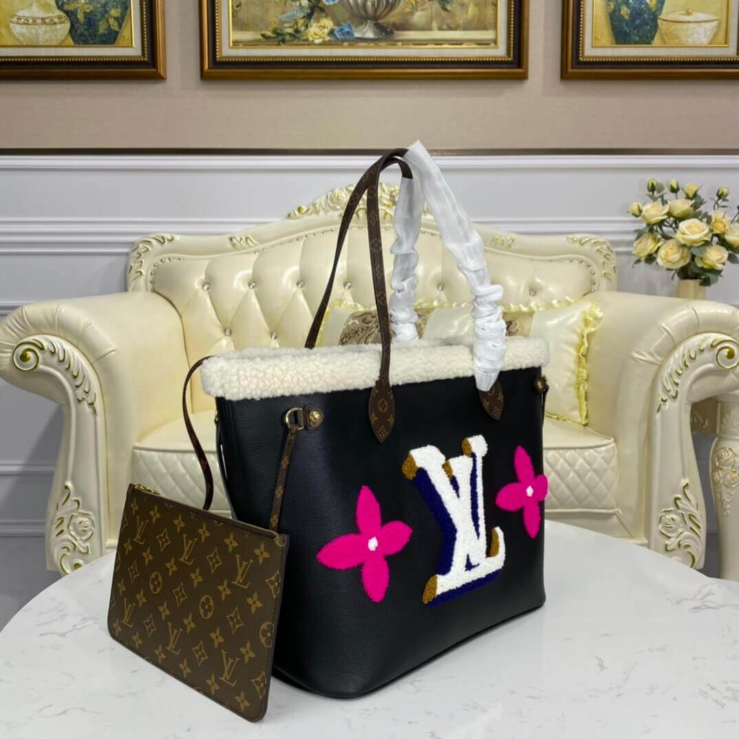 Louis Vuitton Neverfull MM M56960 In Leather and Shearling
