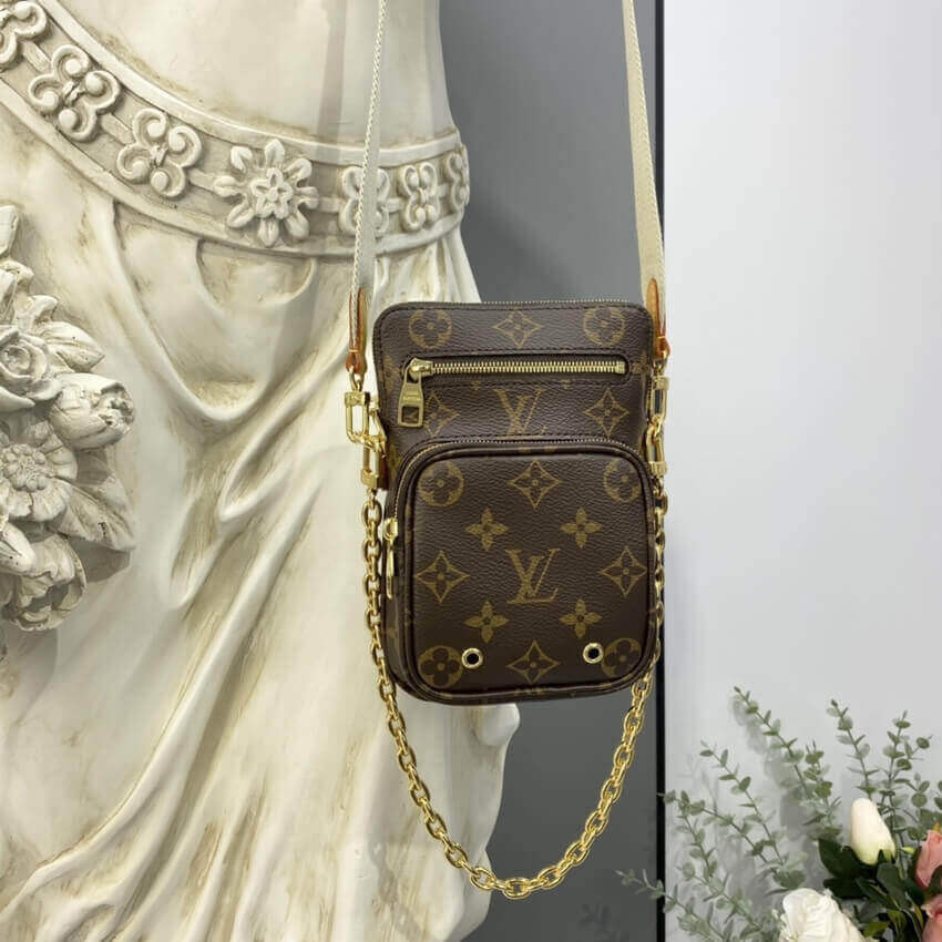 Louis Vuitton Monogram Utility Phone Sleeve M80746