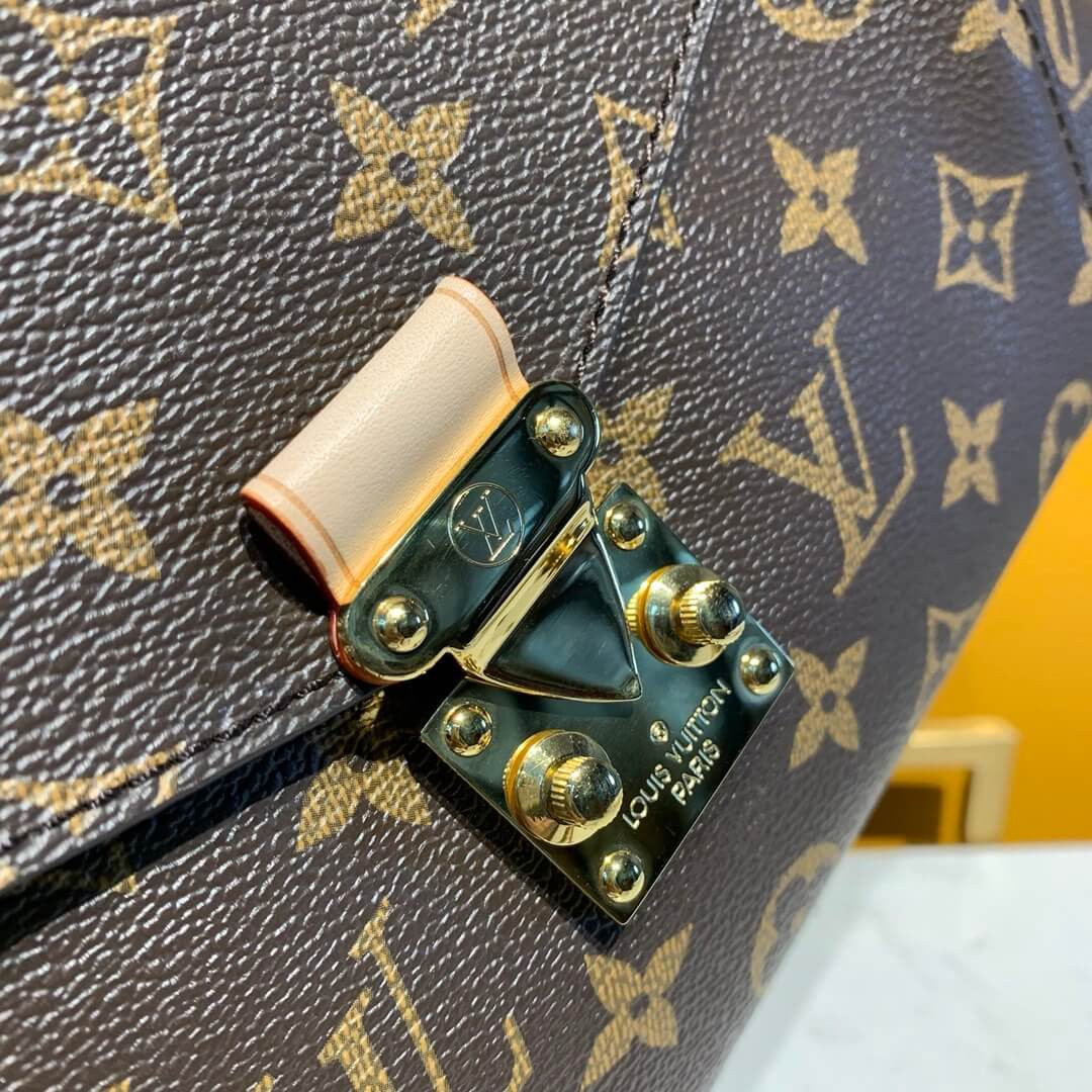 Louis Vuitton Monogram Canvas Metis M40781