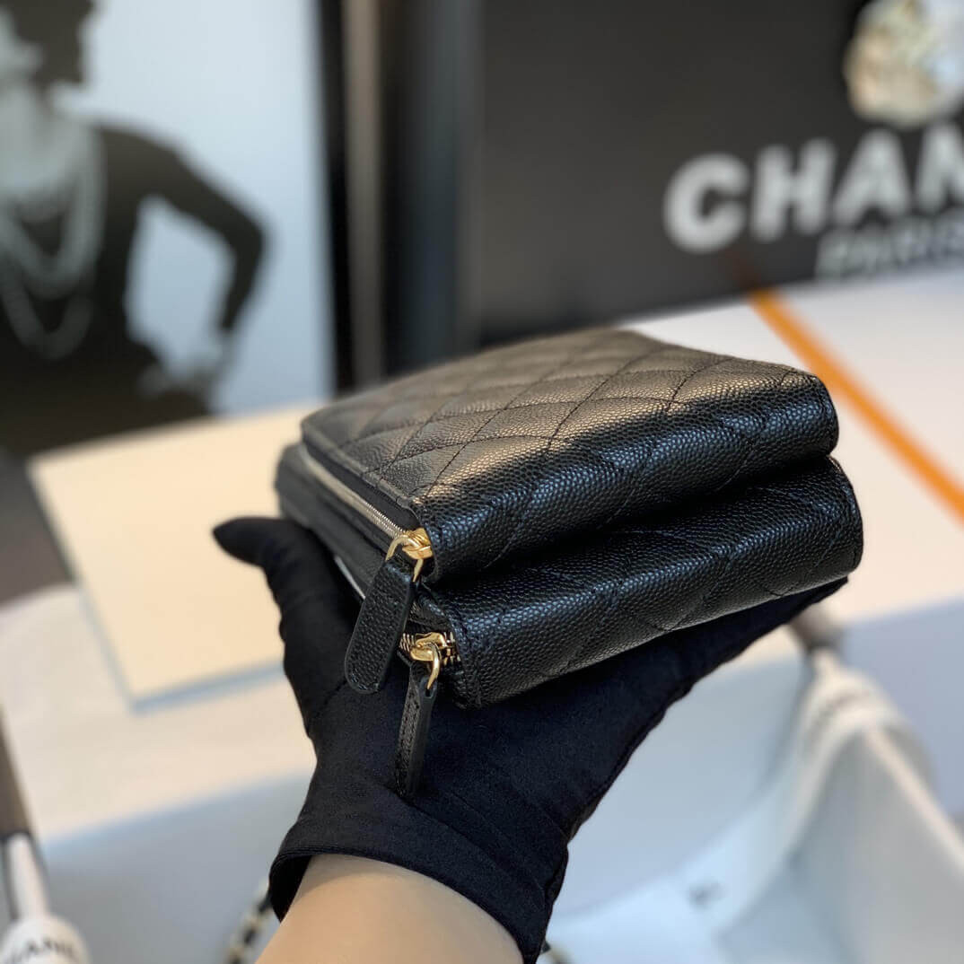 Chanel Phone Bag With Chain B01963