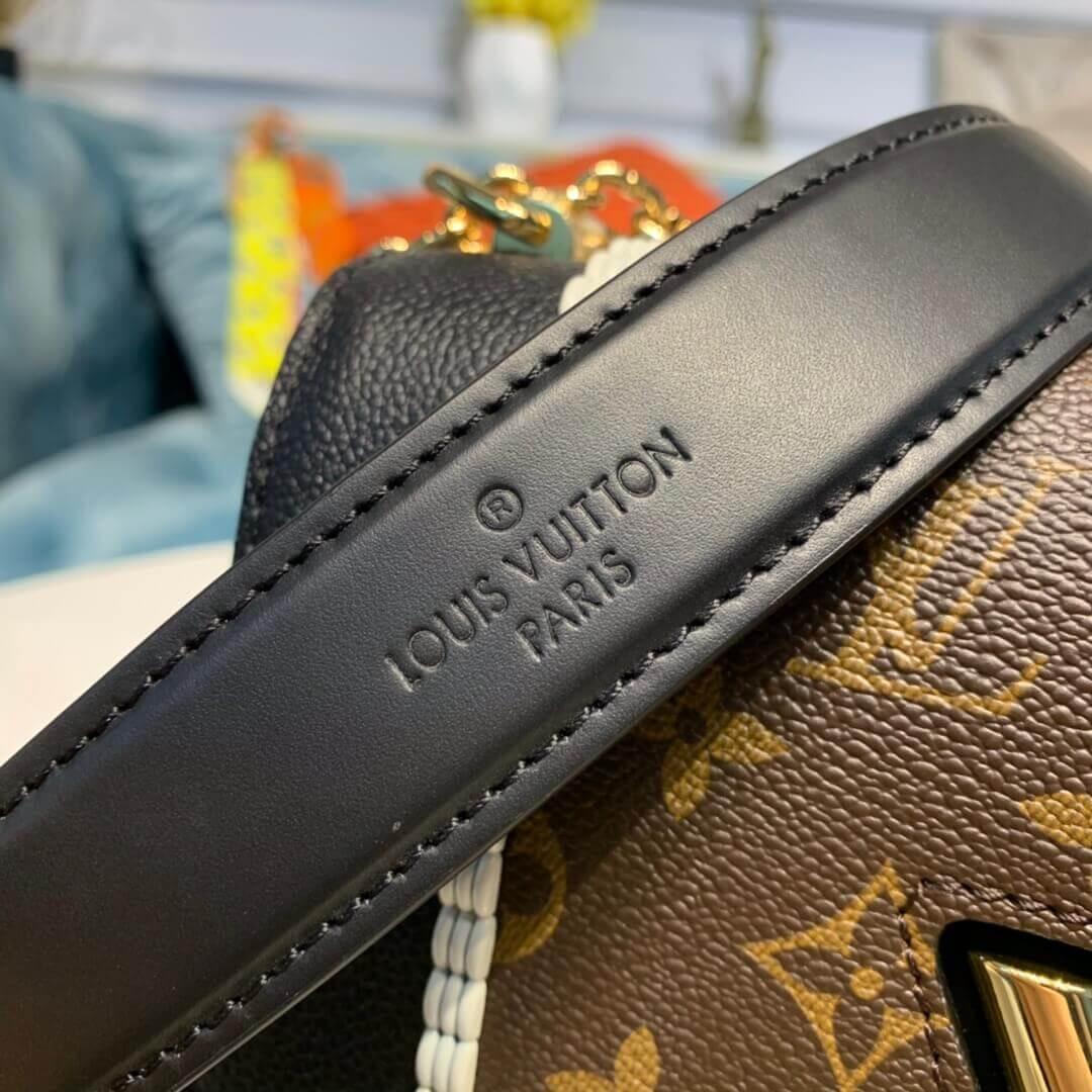 Louis Vuitton Twist MM M44837