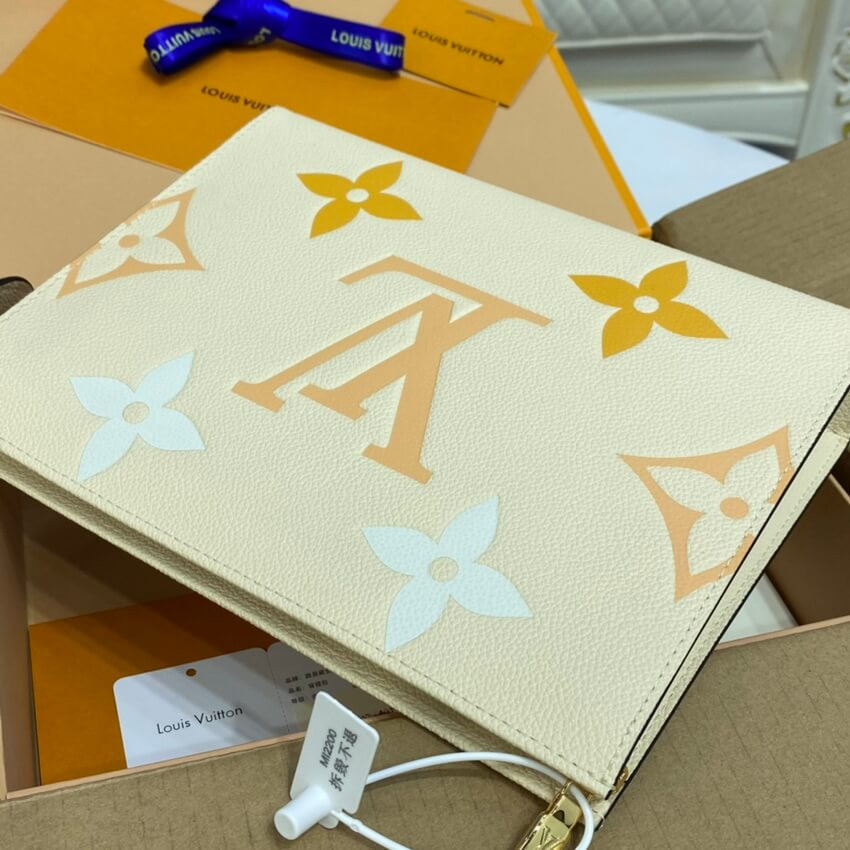 Louis Vuitton Toiletry Pouch 26 M80504