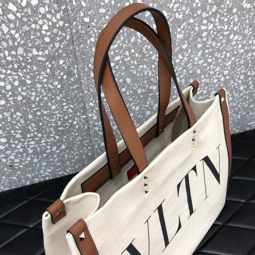 Valentino Garavani VLTN Grande Plage Small Tote Bag 90033