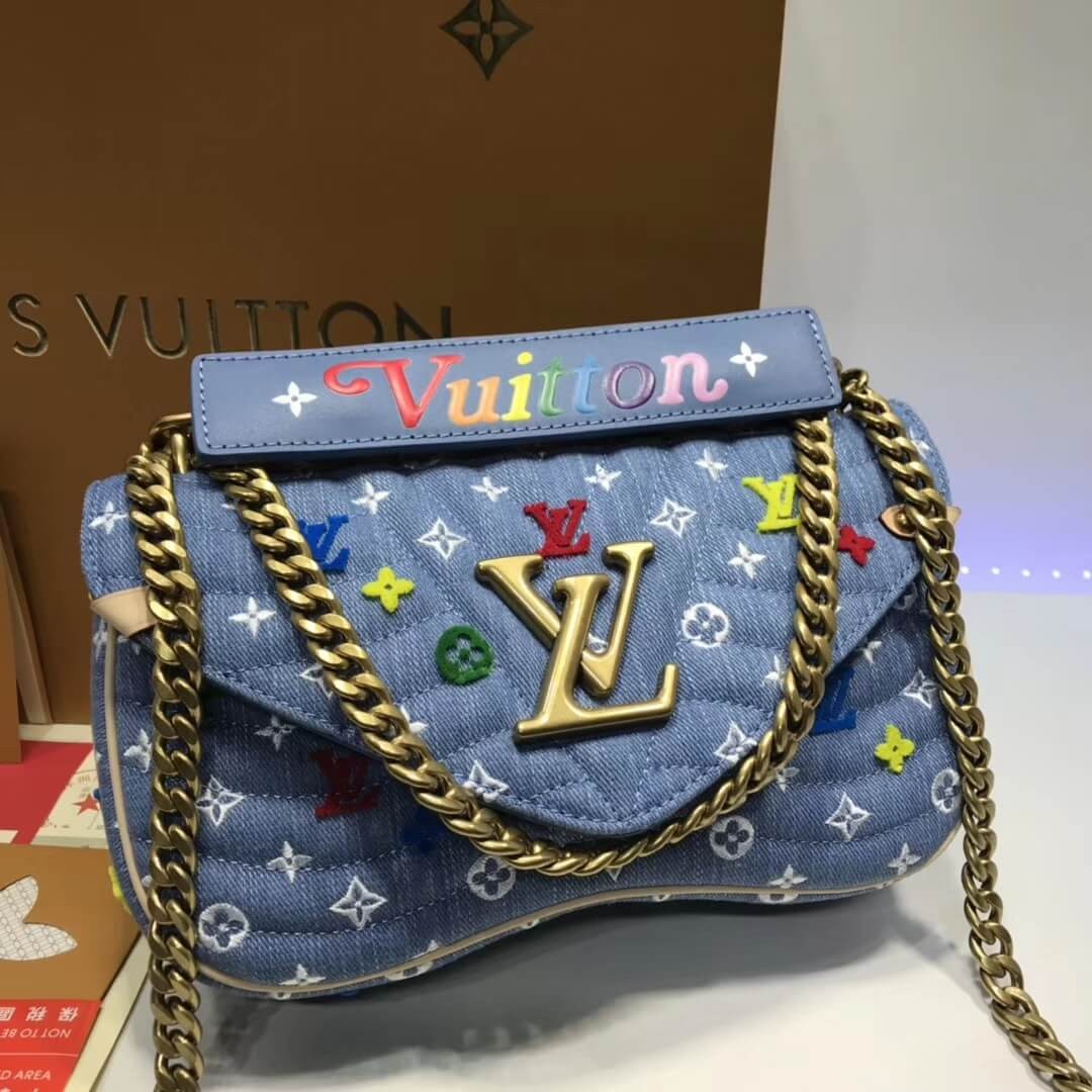 Louis Vuitton New Wave Chain Bag MM M53692