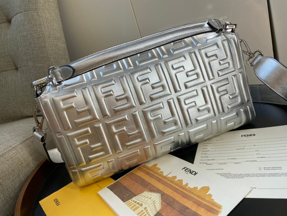 Fendi Baguette Silver Leather Bag 8BR60