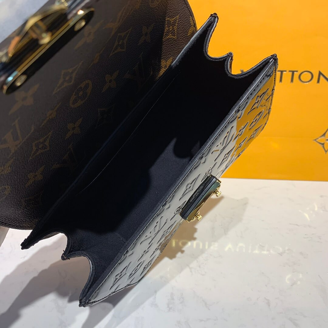 Louis Vuitton Monogram Vernis LV Wynwood M90445