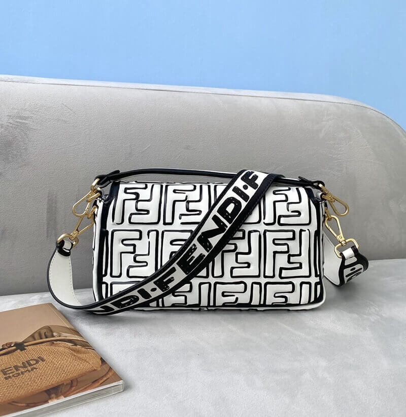 Fendi California Sky Baguette 8289
