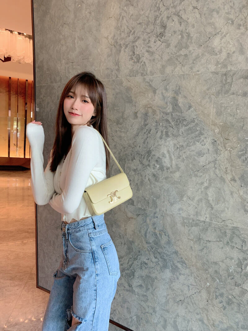 Celine Triomphe Shoulder Bag In Shiny Calfskin 194143 Papyrus