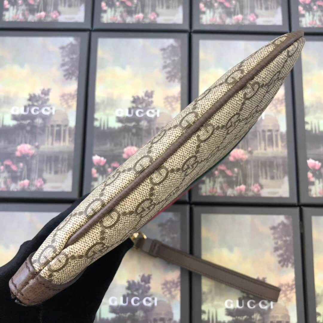 Gucci GG Supreme Pouch 449479