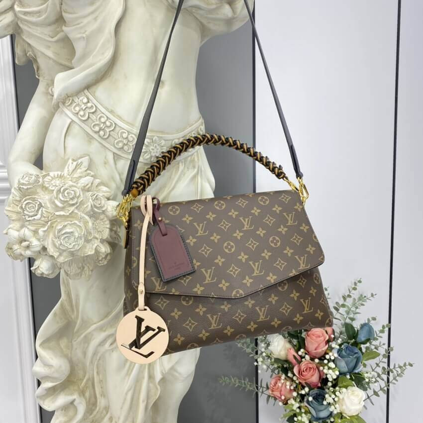 Louis Vuitton Monogram Beauborg MM M43953