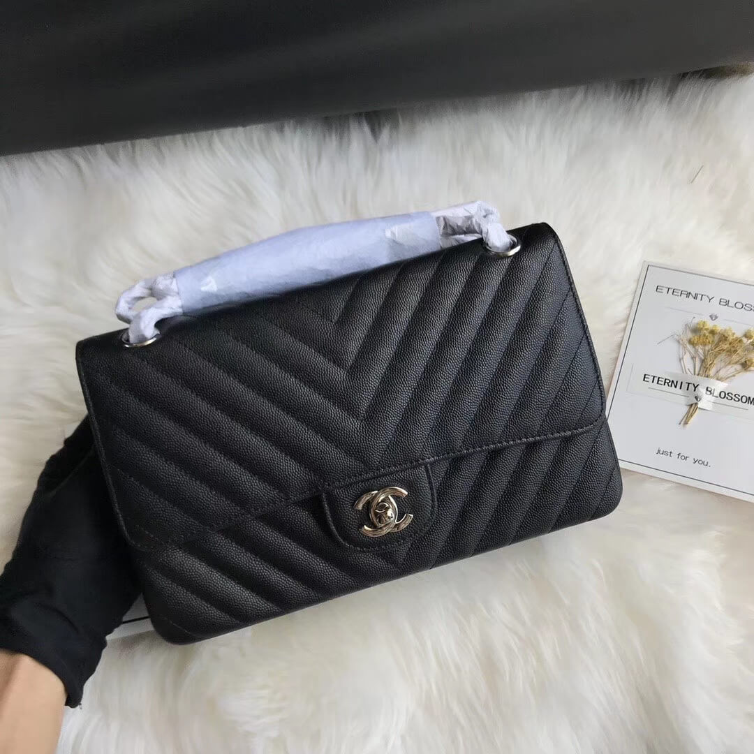 Chanel Chevron Caviar Calfskin Classic Flap Bag A01112 Black