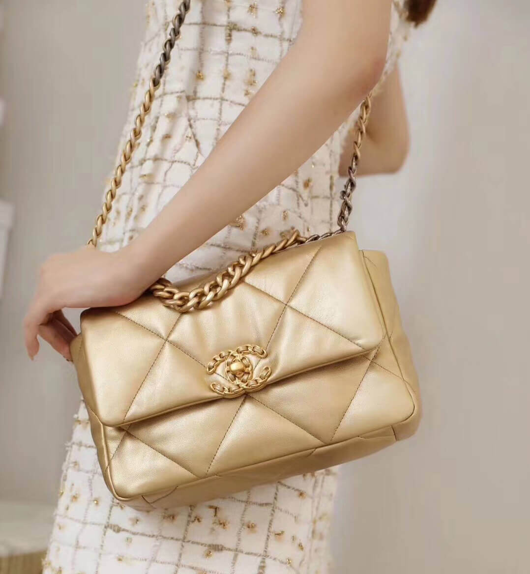 Chanel 19 Flap Bag AS1160 Gold