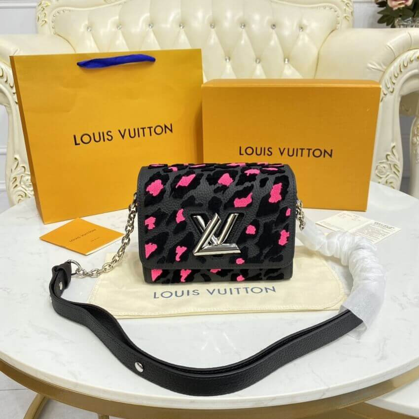 Louis Vuitton Twist PM M58569