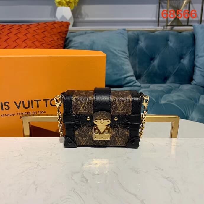 Louis Vuitton Essential Trunk M68566