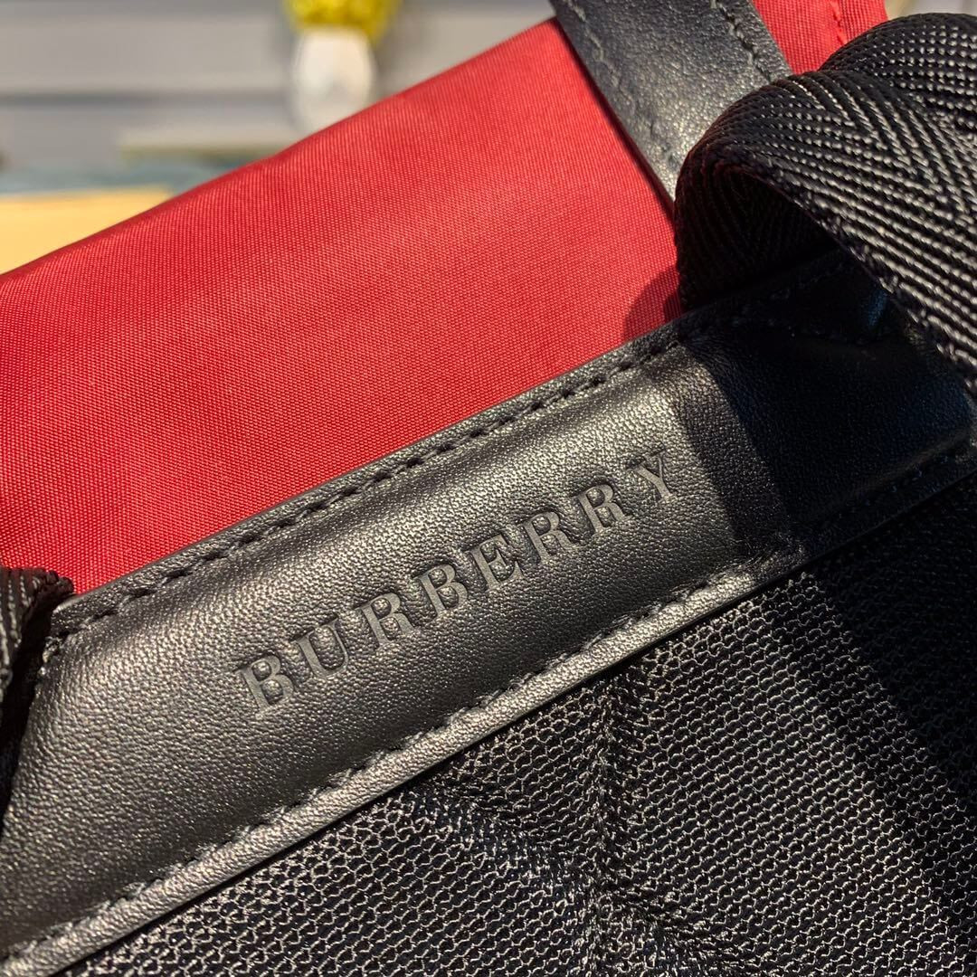 Burberry The Medium Rucksack in Logo Print Nylon 80416201