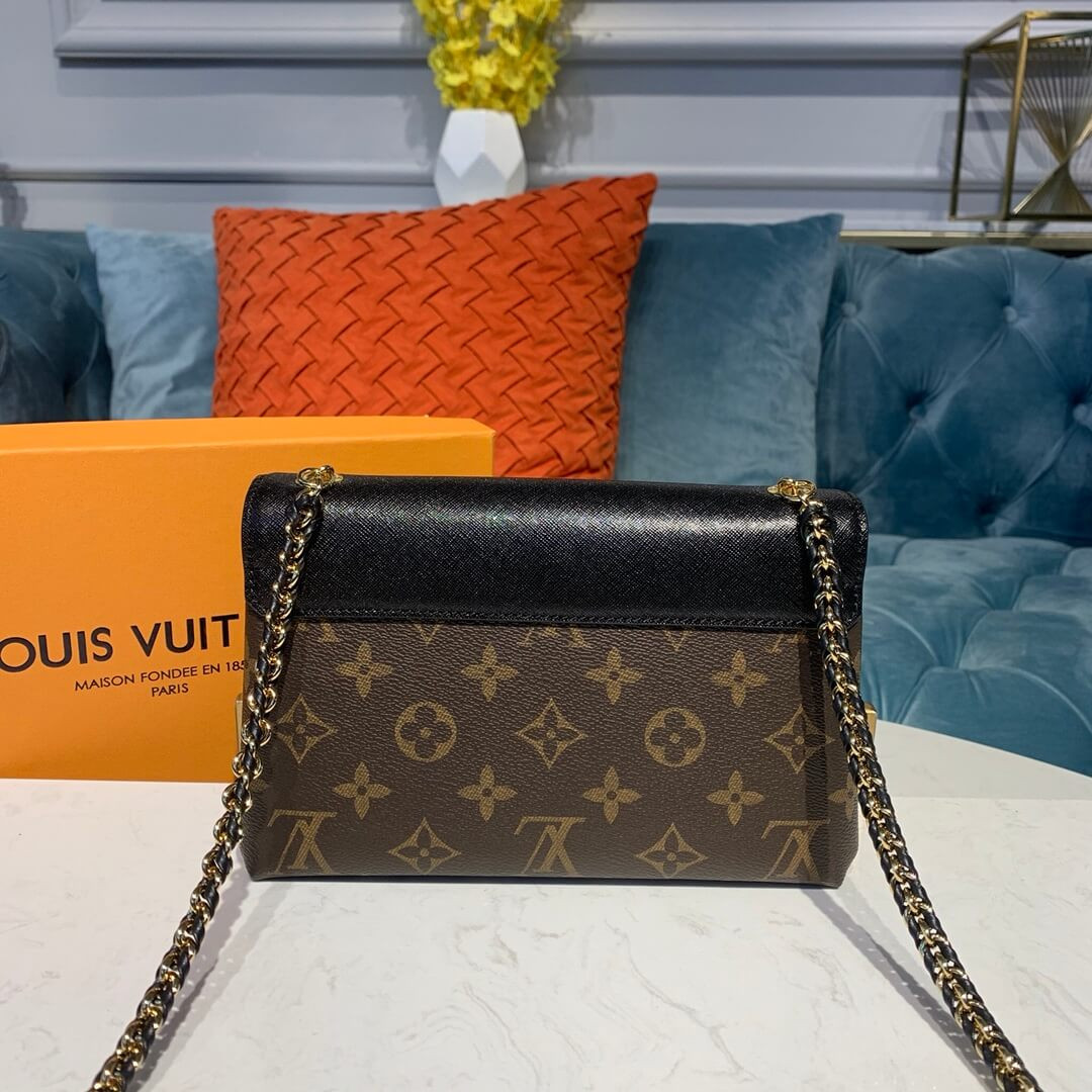 Louis Vuitton Pochette LV Thelma M44916