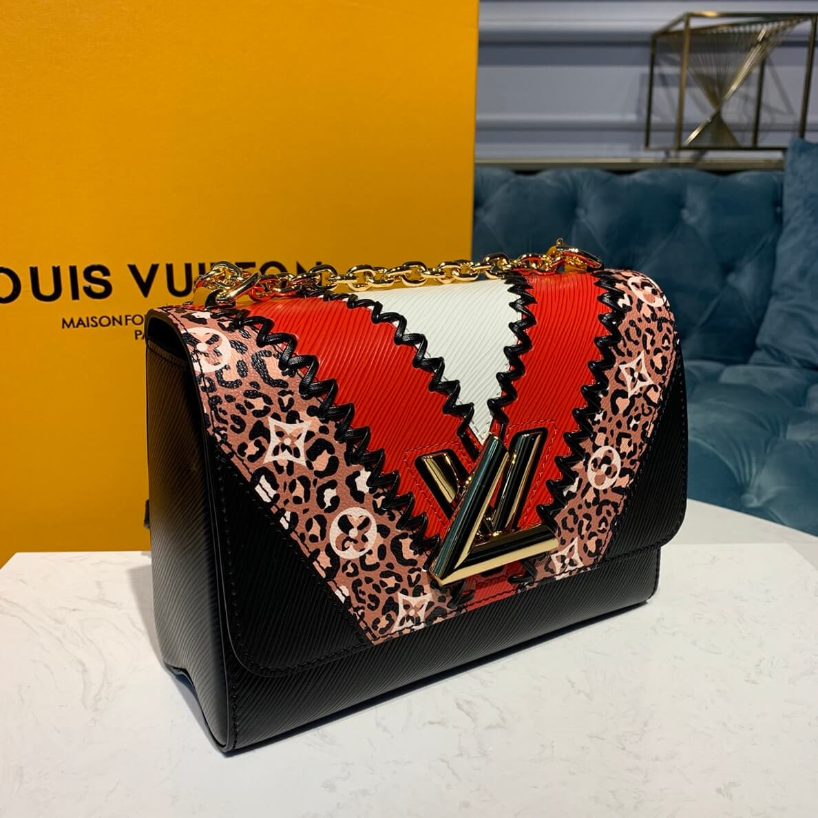 Louis Vuitton Epi Leather Twist MM M53926-1