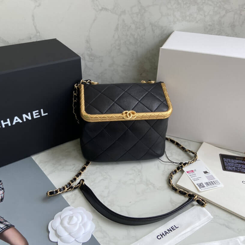 Chanel Lambskin Kiss-Lock Clasp Bag AS1886