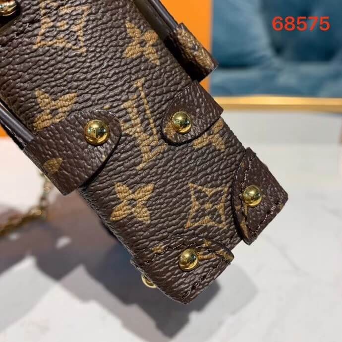 Louis Vuitton Essential Trunk M68575