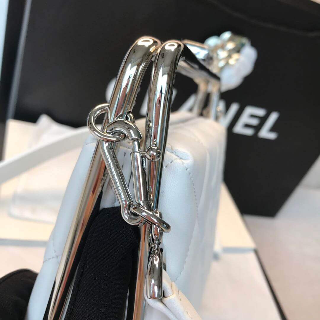 Chanel Lambskin Clutch AS1732