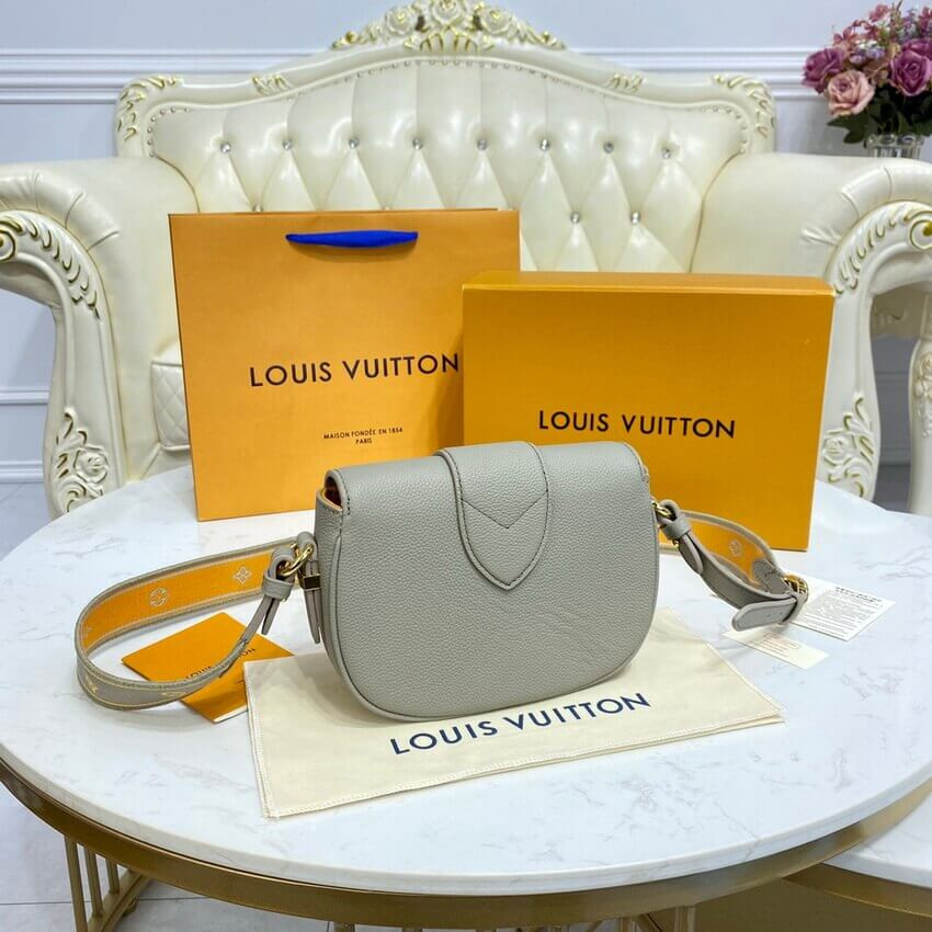 Louis Vuitton LV Pont 9 Soft PM M58728