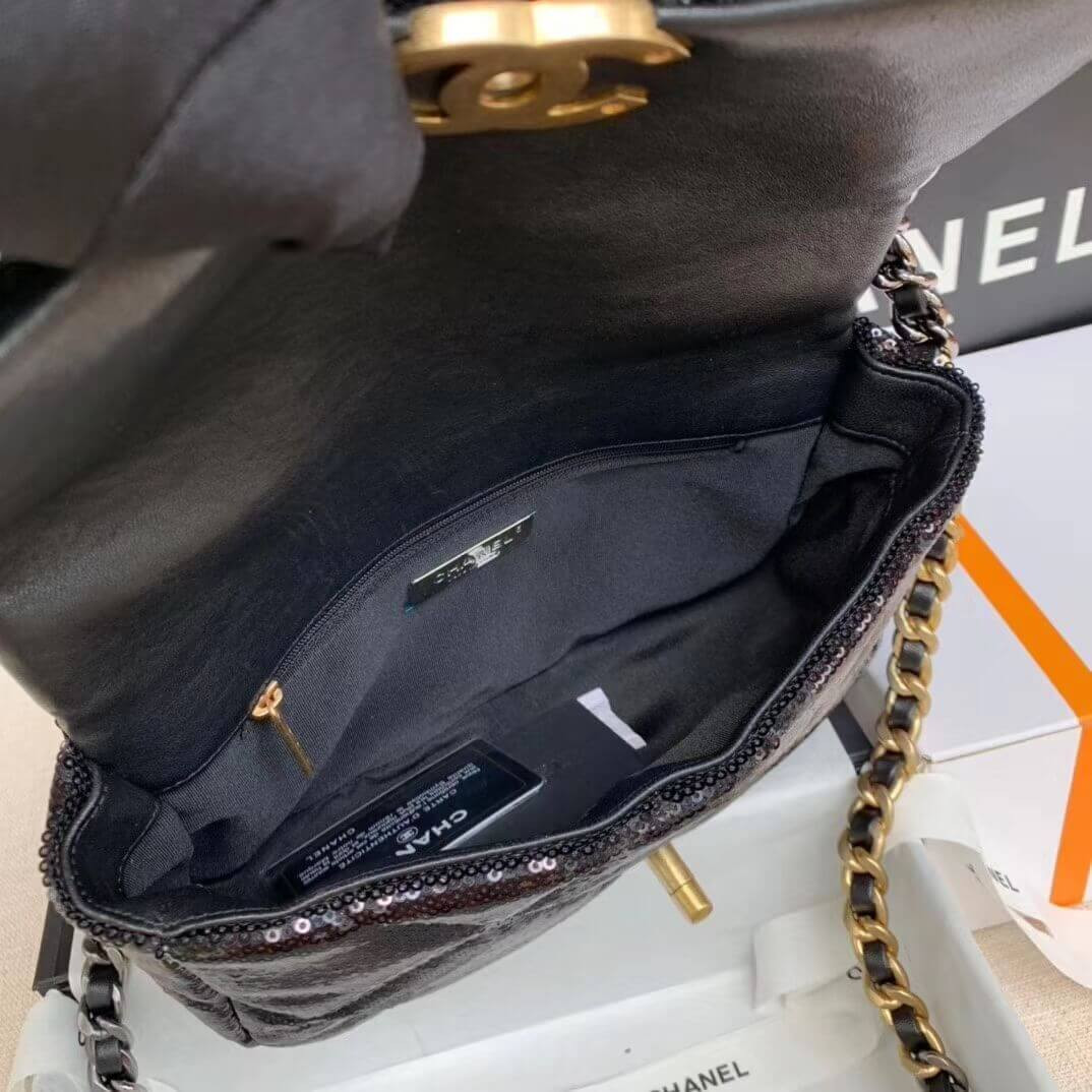 Chanel 19 Flap Bag in Tweed&Sequins  AS1160