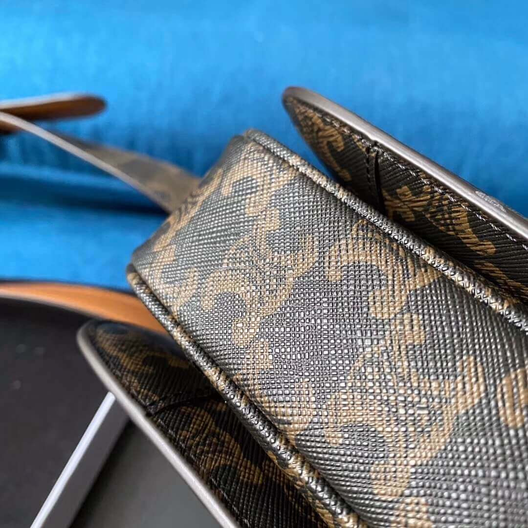 Celine Medium Triomphe Bag In Triomphe Canvas 187362