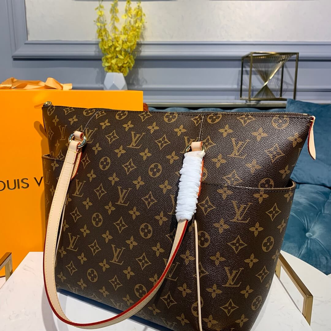 Louis Vuitton Monogram Canvas Totally MM M56689