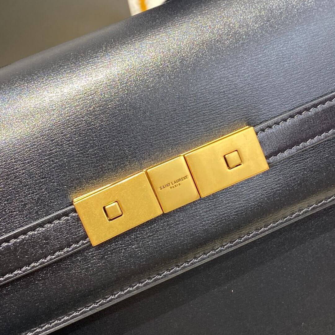 Saint Laurent Manhattan Shoulder Bag In Smooth Leather 579271