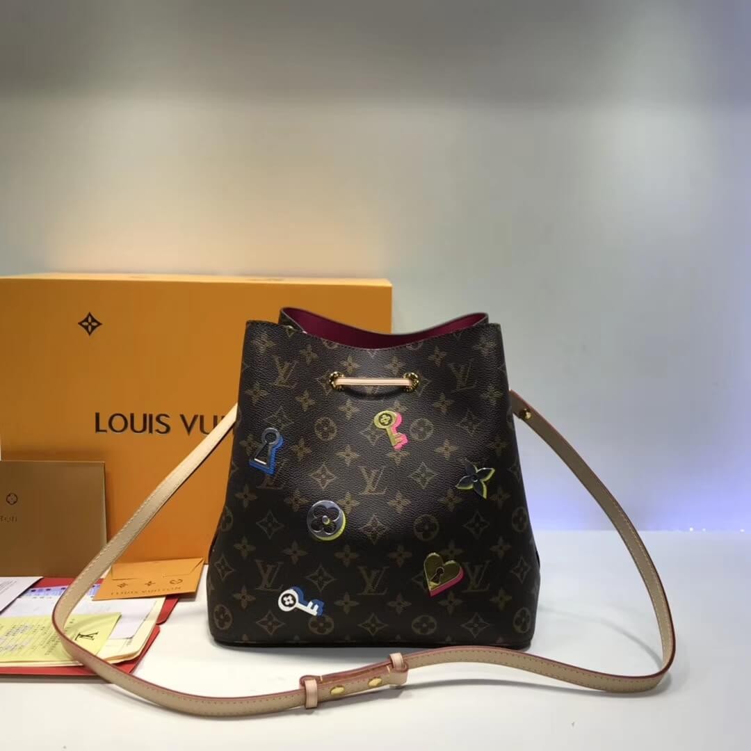 Louis Vuitton Monogram Canvas NeoNoe M44369