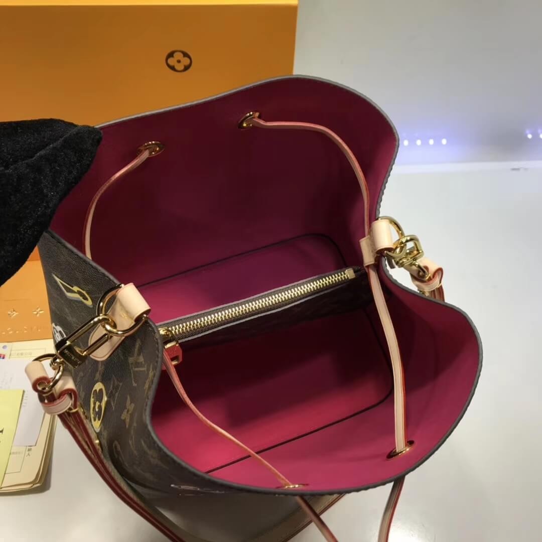 Louis Vuitton Monogram Canvas NeoNoe M44369