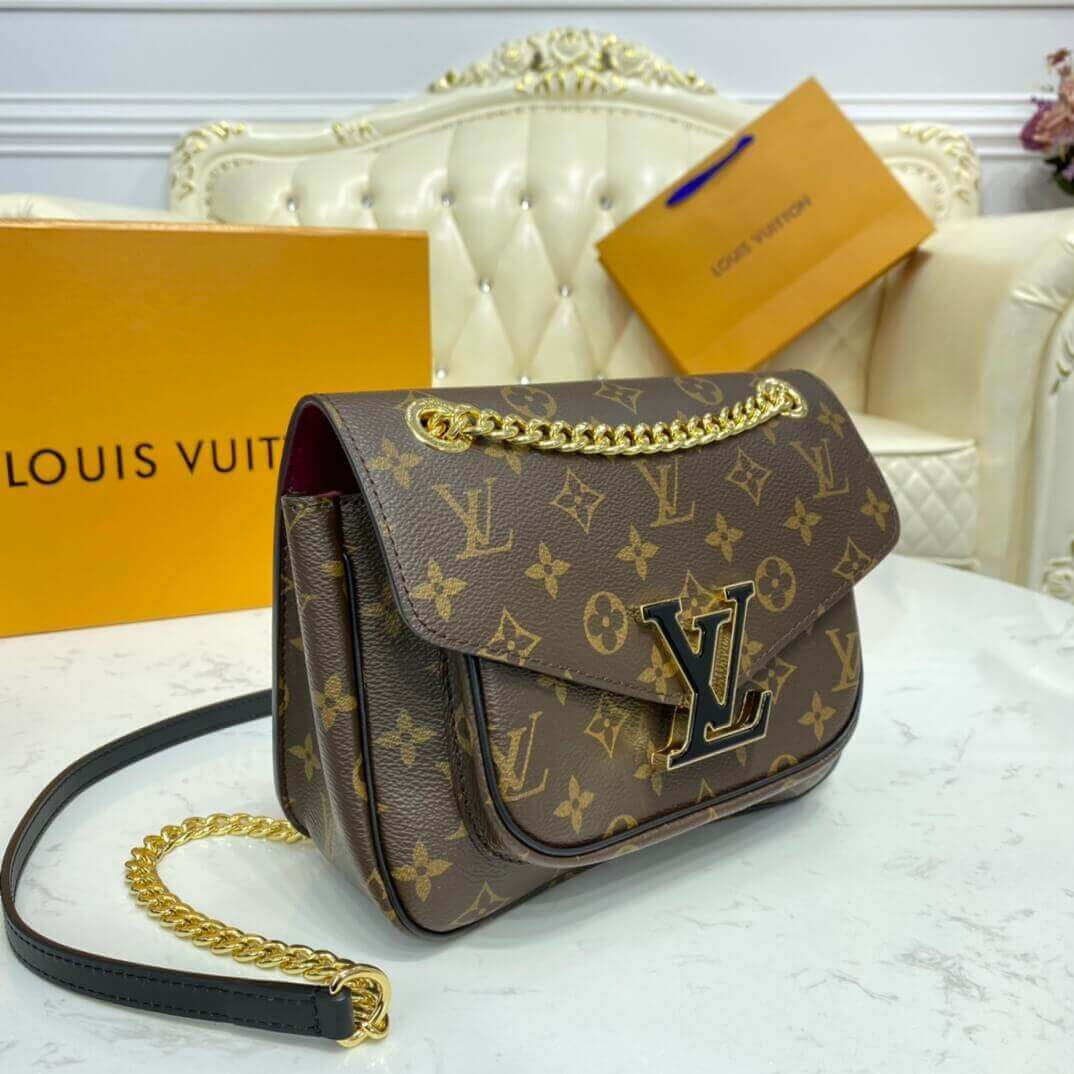 Louis Vuitton Passy Bag M45592