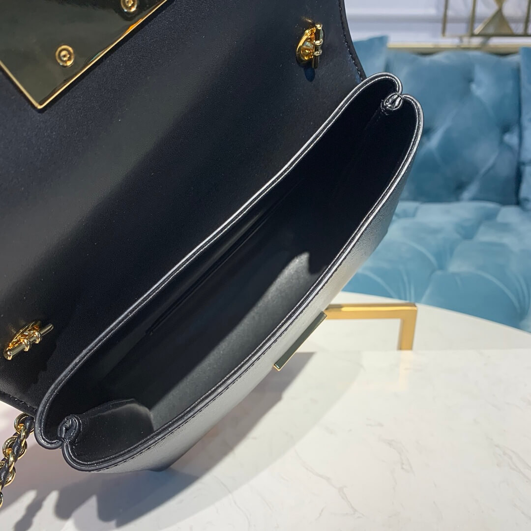 Louis Vuitton Pochette LV Thelma M55650