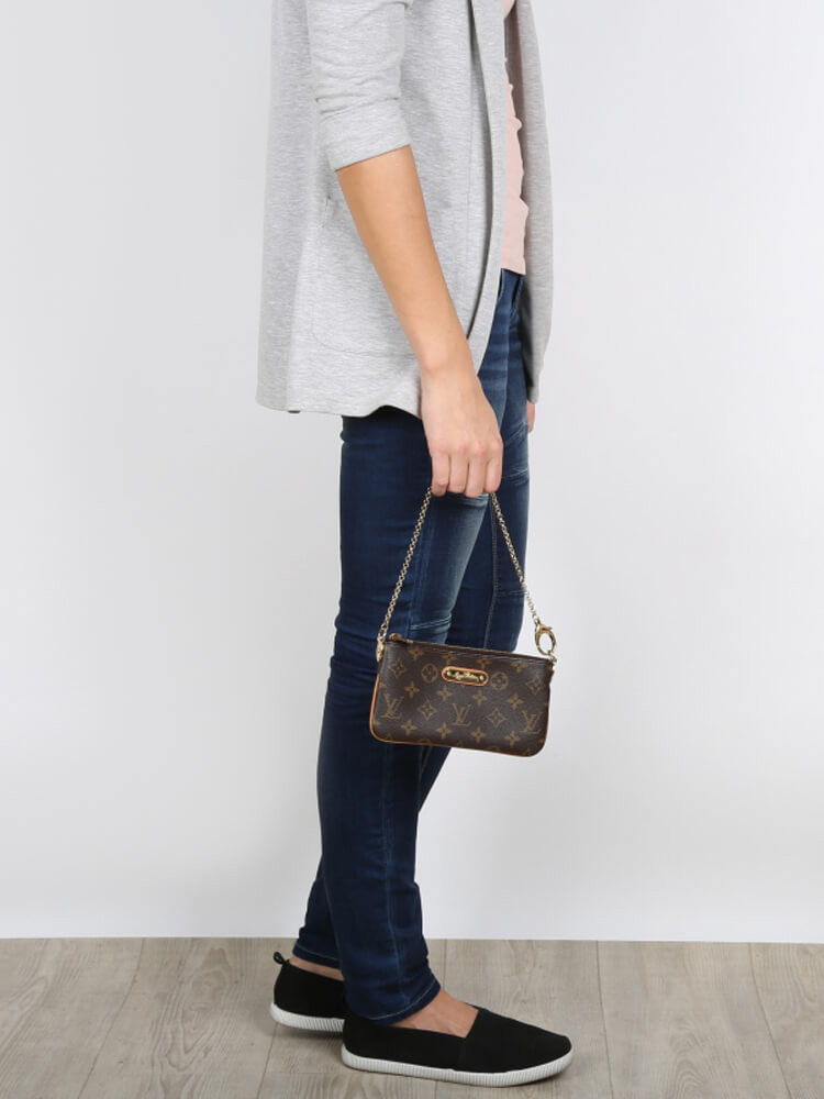 Louis Vuitton Monogram Pochette Milla MM M60094