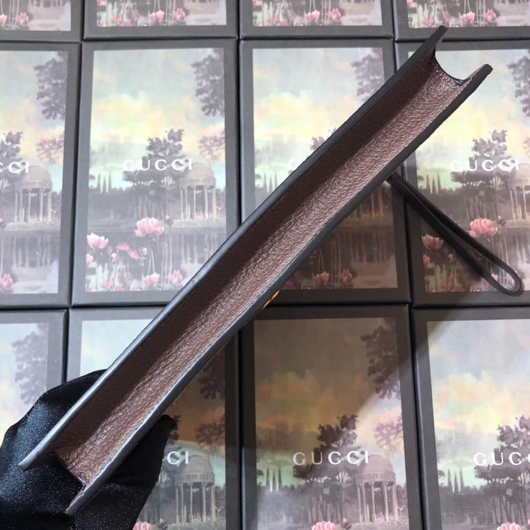 Gucci GG Supreme Pouch With Three Little Pigs 557697